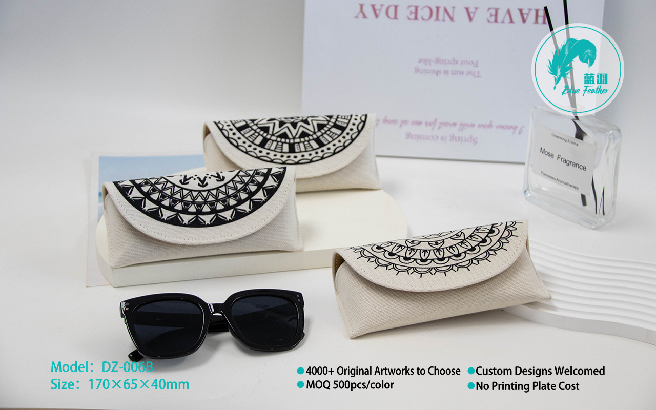 Unique Artisan Linen Black and White Silk Screen Design Semi Soft Glasses Case